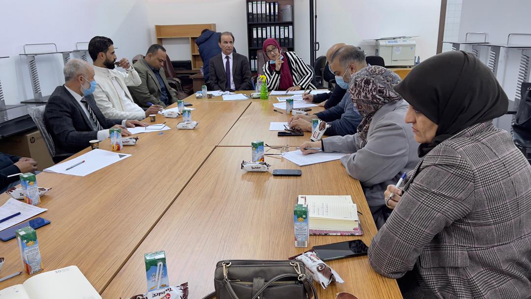 اجتماع مجلس كلية اللغات