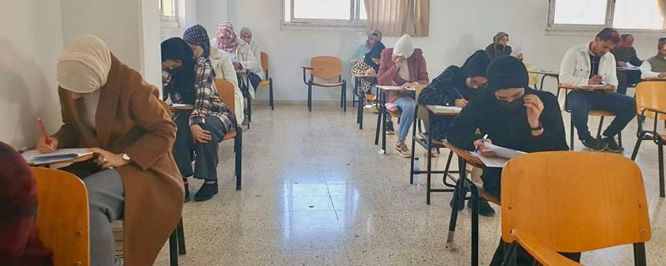 كلية اللغات تُجري امتحان القبول للدراسات العليّا