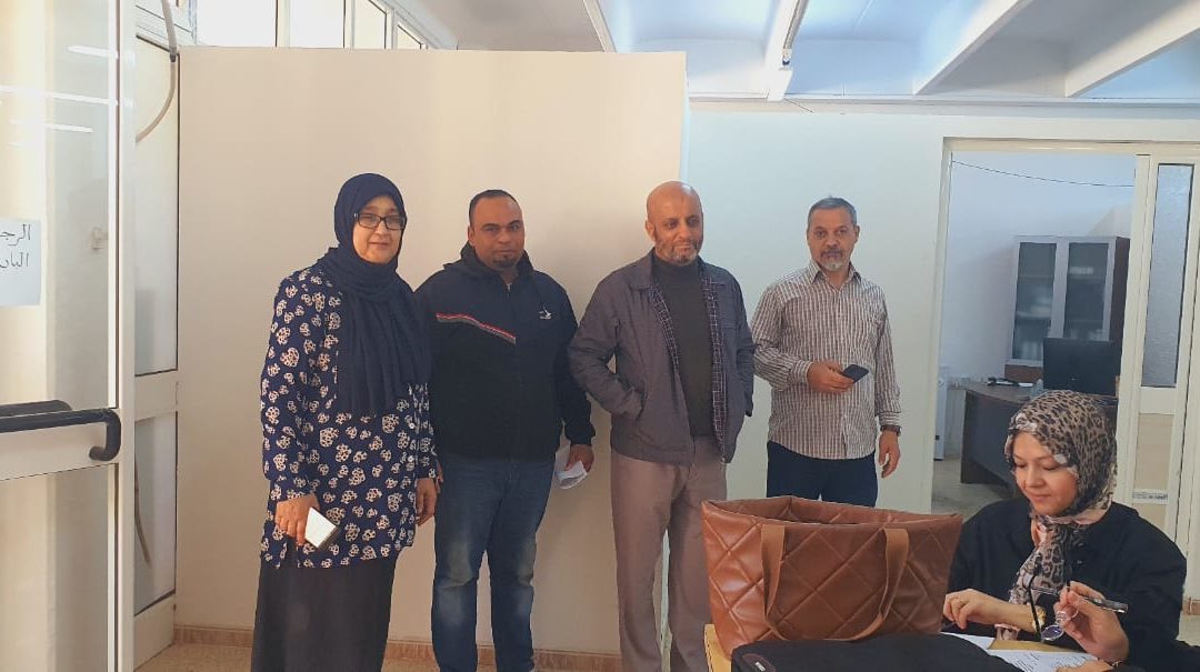الكاتب العام المكلف في زيارة متابعة لكلية اللغات