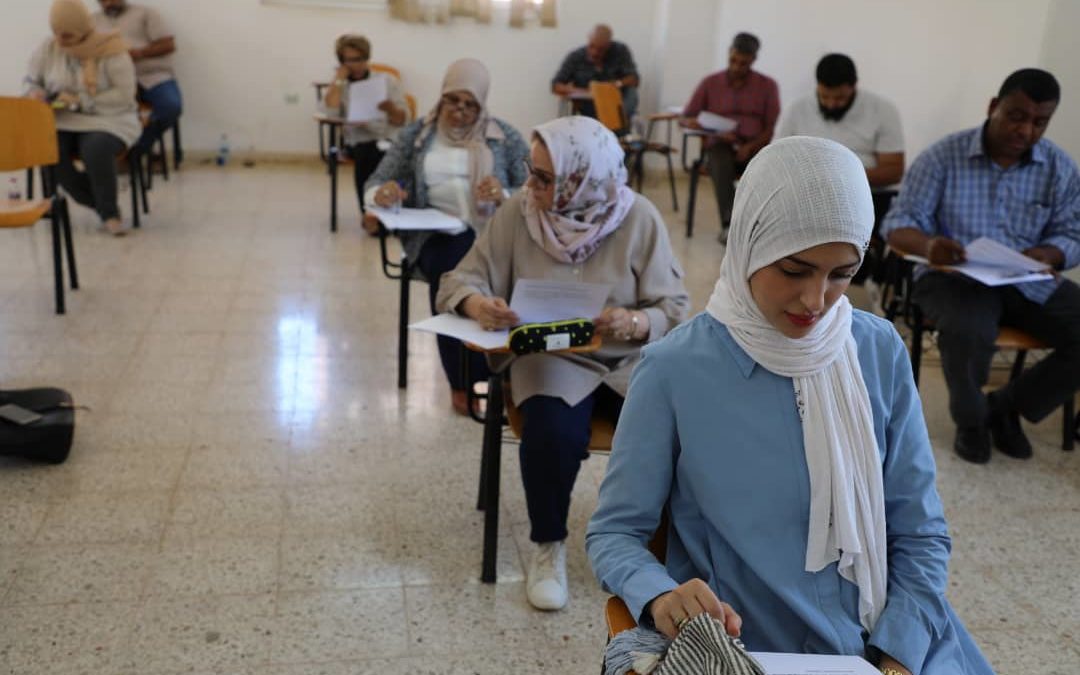 «كلية اللغات» تُجري الامتحانات النهائية لطلبة الدكتوراه