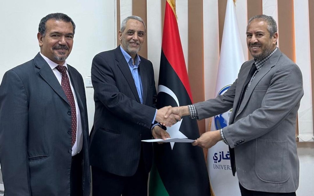 “توقيع مذكرة تفاهم لنقل مركز جامعة بنغازي للغات إلى العمل الأكاديمي العالمي”