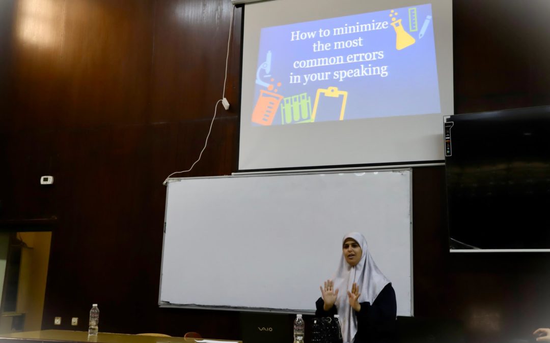 انعقاد ورشة عمل حول استخدام الذكاء الاصطناعي في تطوير المحادثة الطبية الإنجليزية بكلية اللغات