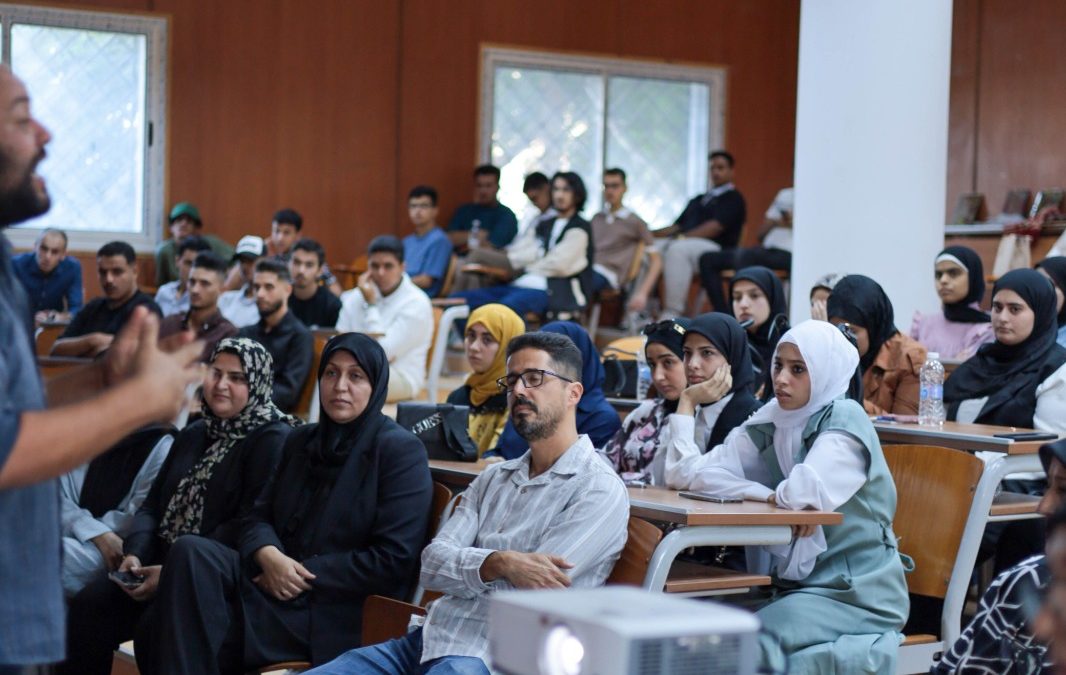 كلية اللغات تُقيم برنامج الإرشاد الأكاديمي لاستقبال دفعة جديدة من الطلبة