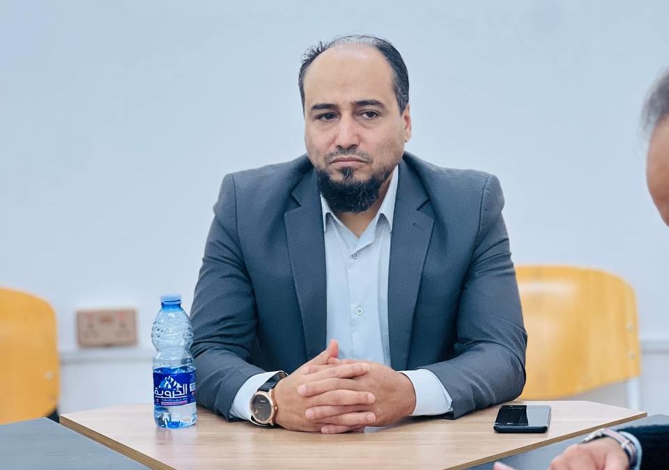 كلية اللغات  تستعد لإطلاق التصفيات الأولية للمسابقة الإقليمية للترجمة الفورية