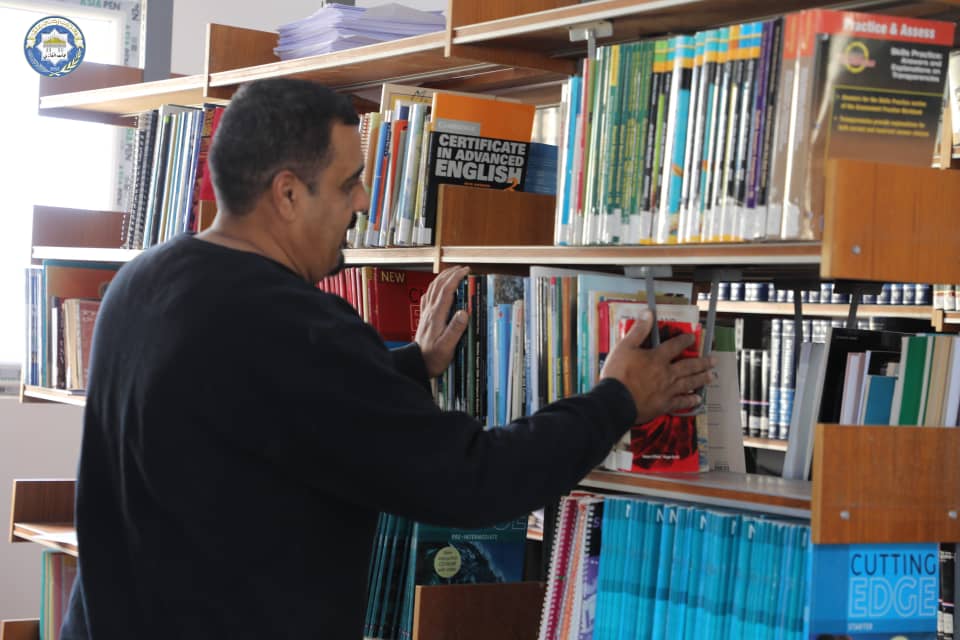 مكتبة  كلية اللغات خطوة نحو الحفاظ على التراث العلمي