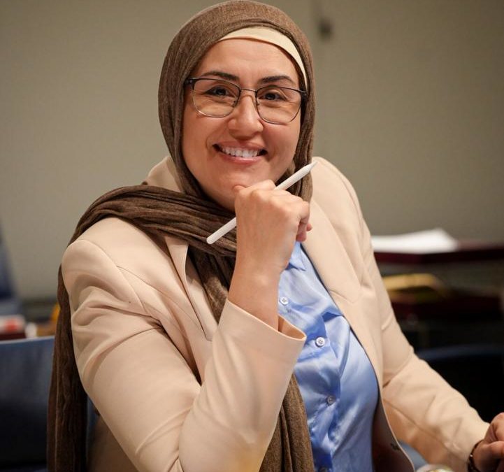 وكيل الشؤون العلمية يجتمع مع اللغات لمناقشة سير العملية التعليمية والدراسات العليا